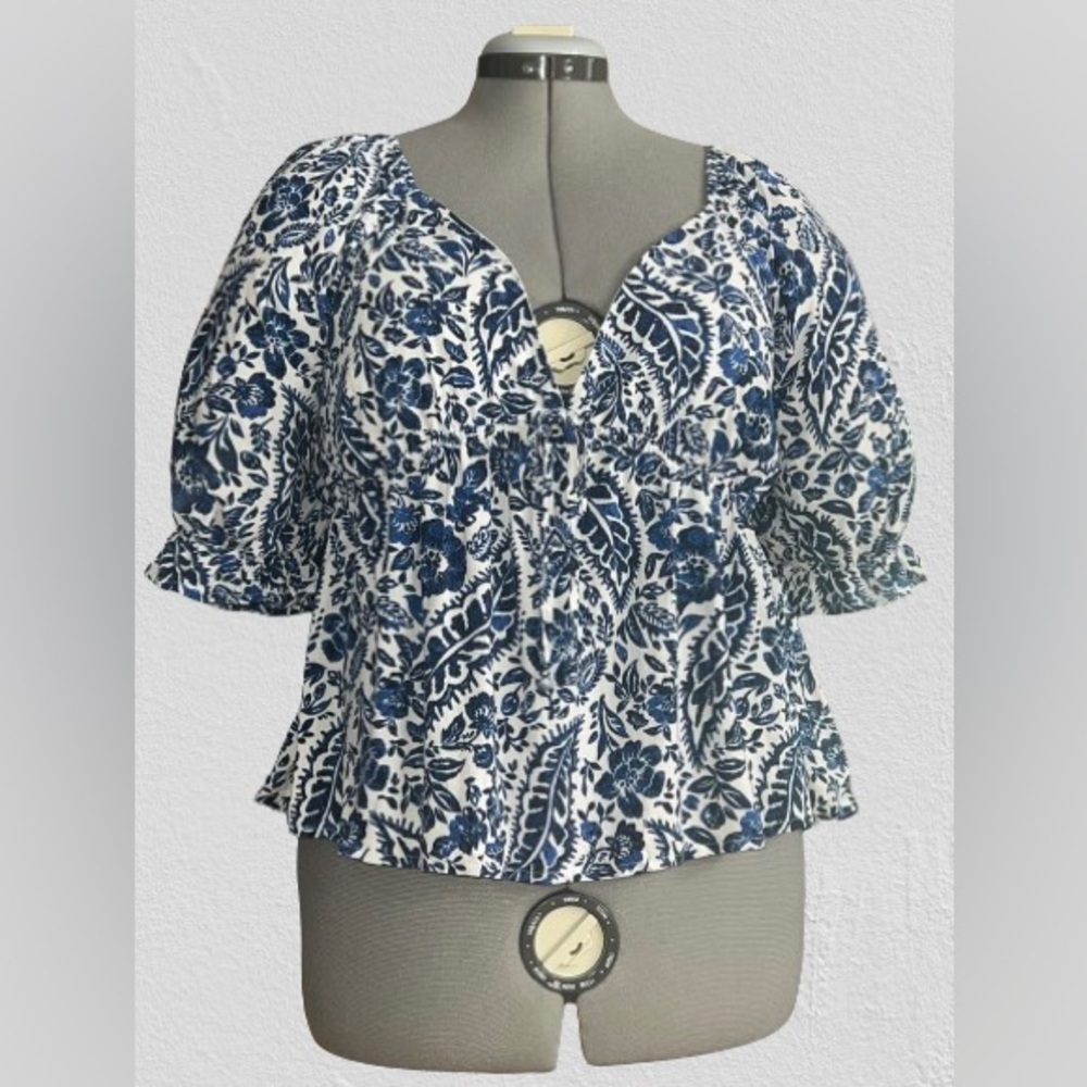 Francesca’s, Mi ami “Trissa”, puff sleeve top, Sz Xl